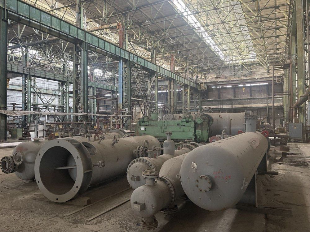 Заместитель Председателя Правительства ДНР Владислав Васильев посетил несколько крупных предприятий: