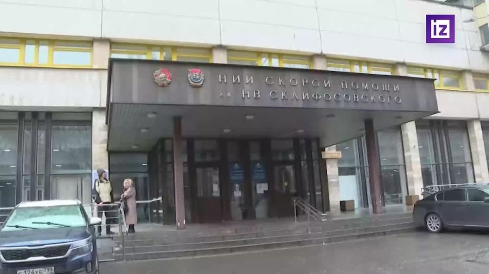 Военкоры "Известий" Евгений Быковский и Алексей Полторанин, которые были ранены при обстреле Донецка со стороны ВСУ, выписаны из Московской больницы