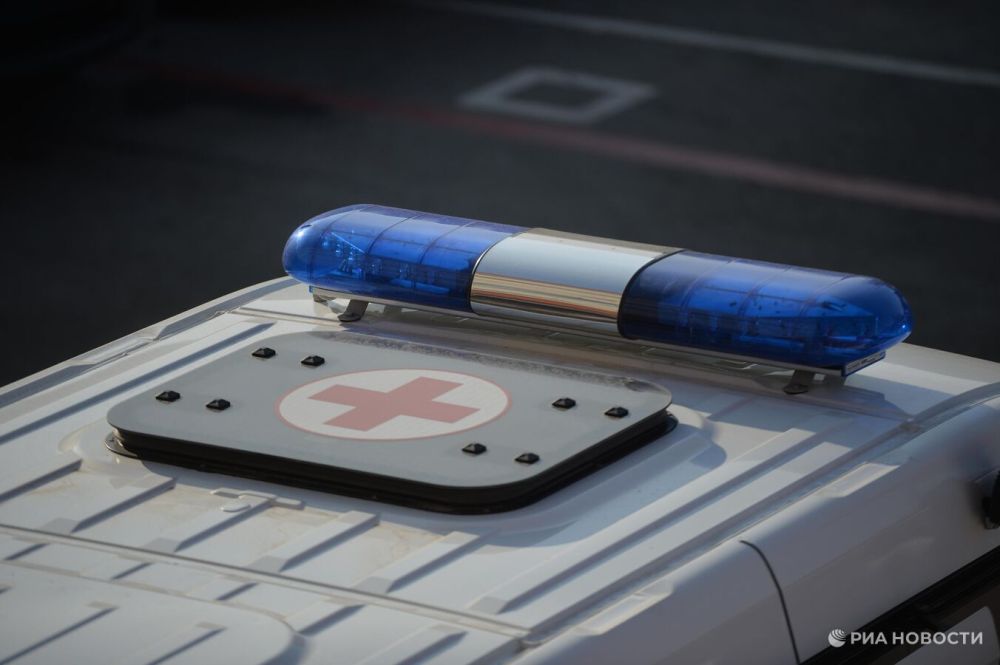 Пострадавших при обстреле Донецка военкоров "Известий" выписали из больницы