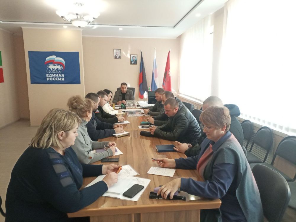Константин Зинченко: Сегодня провел совещание по важным вопросам жизнедеятельности Волновахского муниципального округа