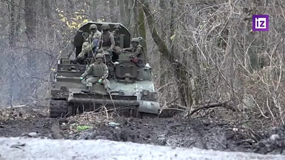 Минометчики под Угледаром поражают вражеские точки уникальными "Тюльпанами"