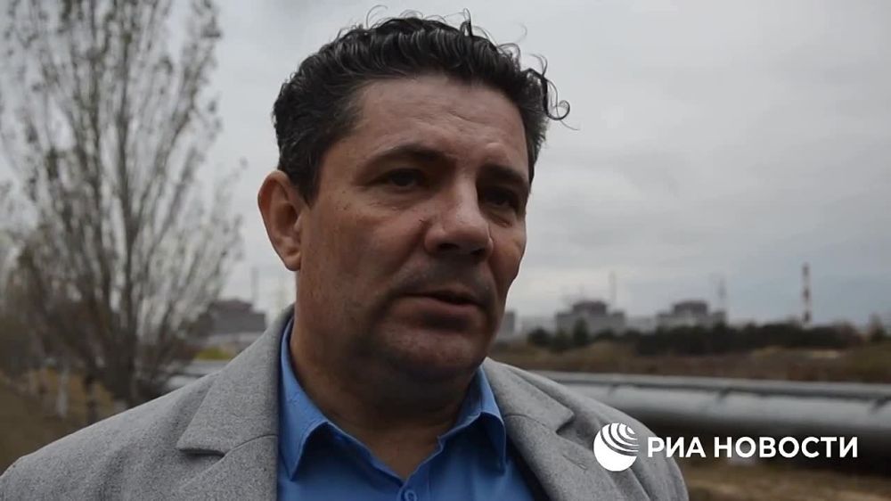 На Запорожской АЭС хотят работать специалисты из других российских регионов, заявил РИА Новости директор станции Юрий Черничук