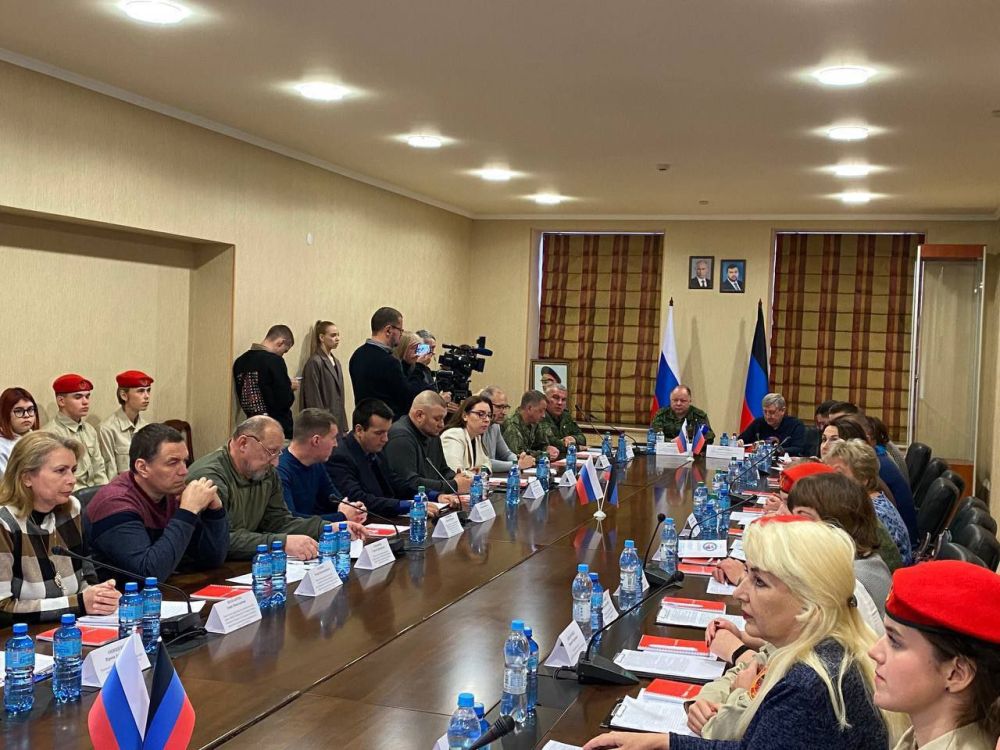 На базе Управления по социальной поддержке военнослужащих в отставке и патриотическому воспитанию при Главе ДНР состоялся завершающий этап «Вахты Памяти - 2023»