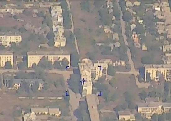 Расчеты 122-мм гаубиц «Гвоздика» Тульского соединения ВДВ уничтожили командно-наблюдательный пункт ВСУ в районе Соледара