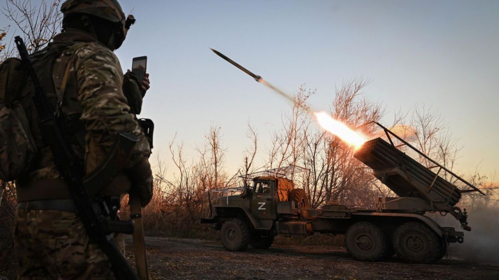 От Авдеевки до Угледара. Эксперт раскрыл, как ВС РФ хитро бьют по важным точкам и разматывают резервы ВСУ