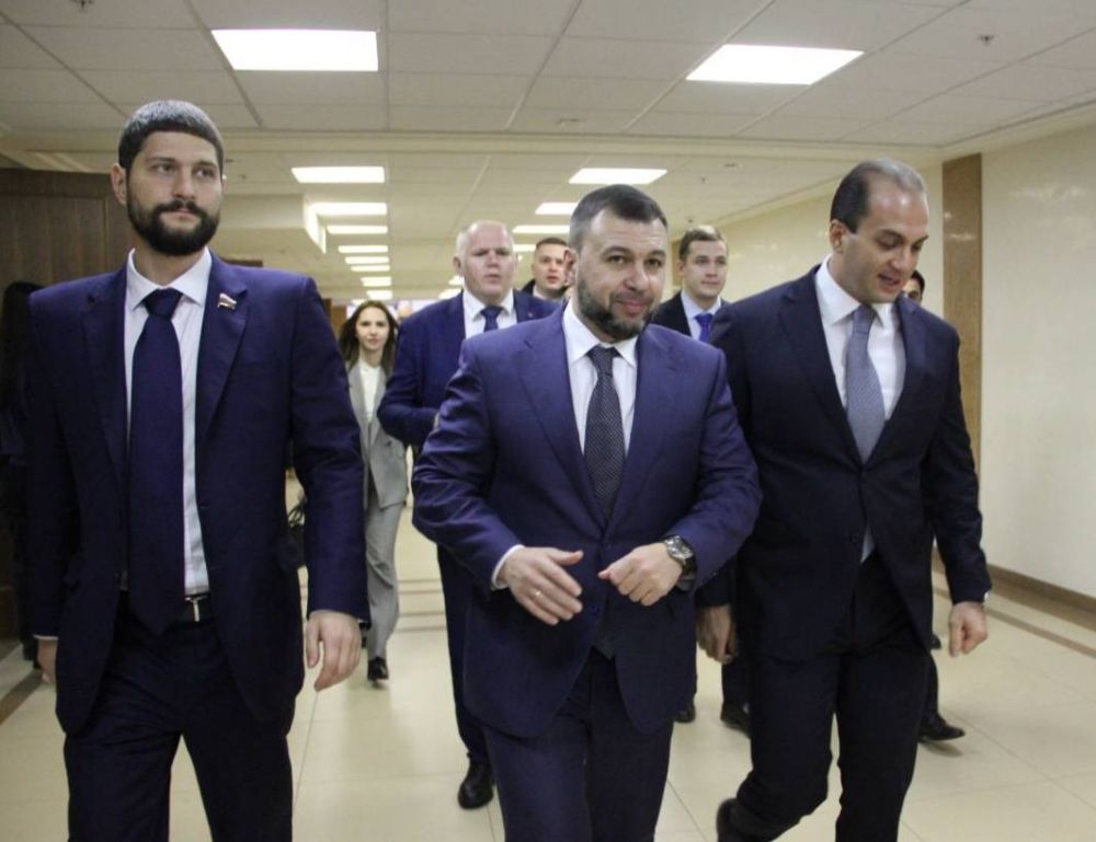 Глава ДНР Денис Пушилин и сенатор Александр Волошин встретились со студентами Московского государственного института международных отношений