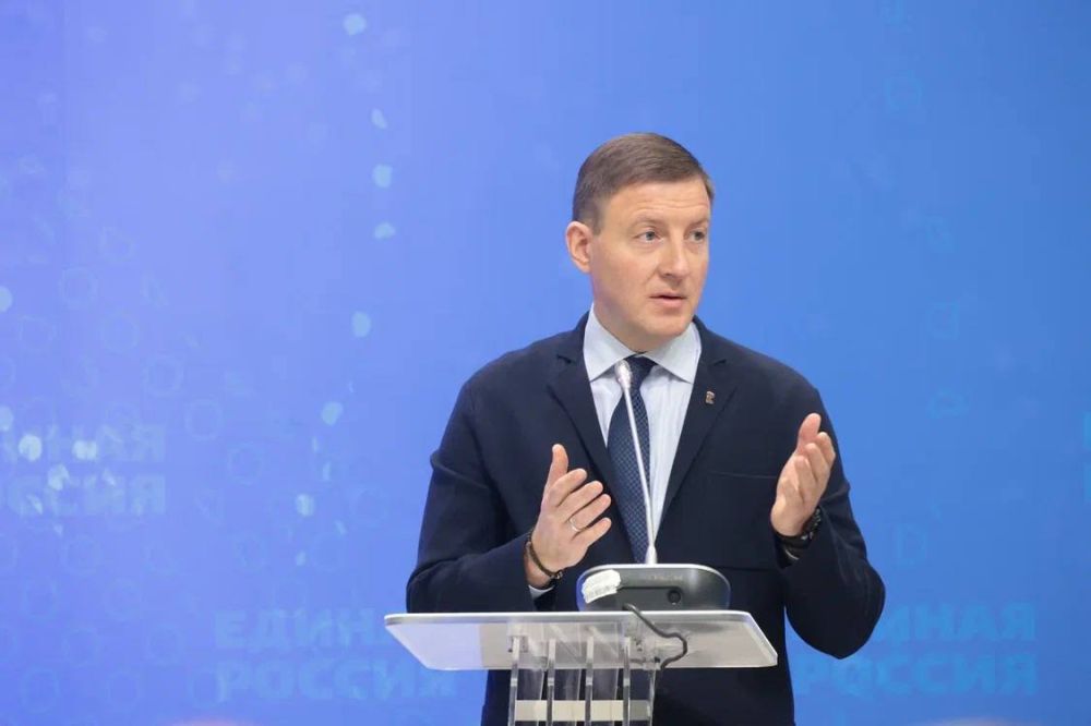 Андрей Турчак: России есть чем гордиться – и в прошлом, и в настоящем