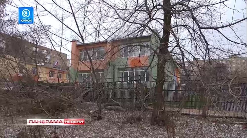 Последствия штормов в ДНР. Чёрные пятна на берегу Азовского моря