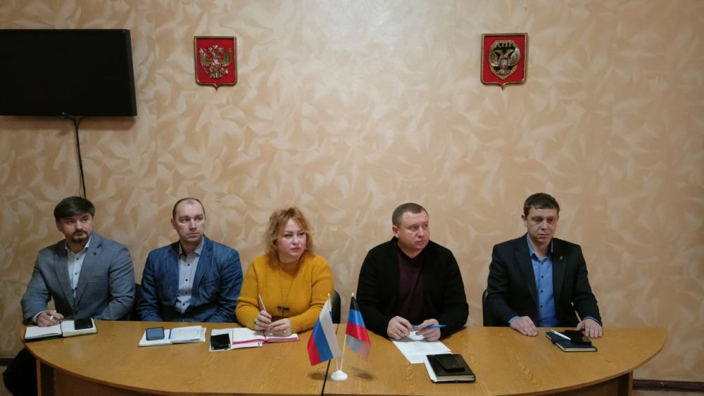 Сергей Ермаков: Сегодня, 5 декабря, провел расширенное аппаратное совещание