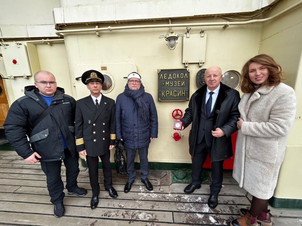 ���� ������: ������ ������� ��� � �����-���������� ������� ����������