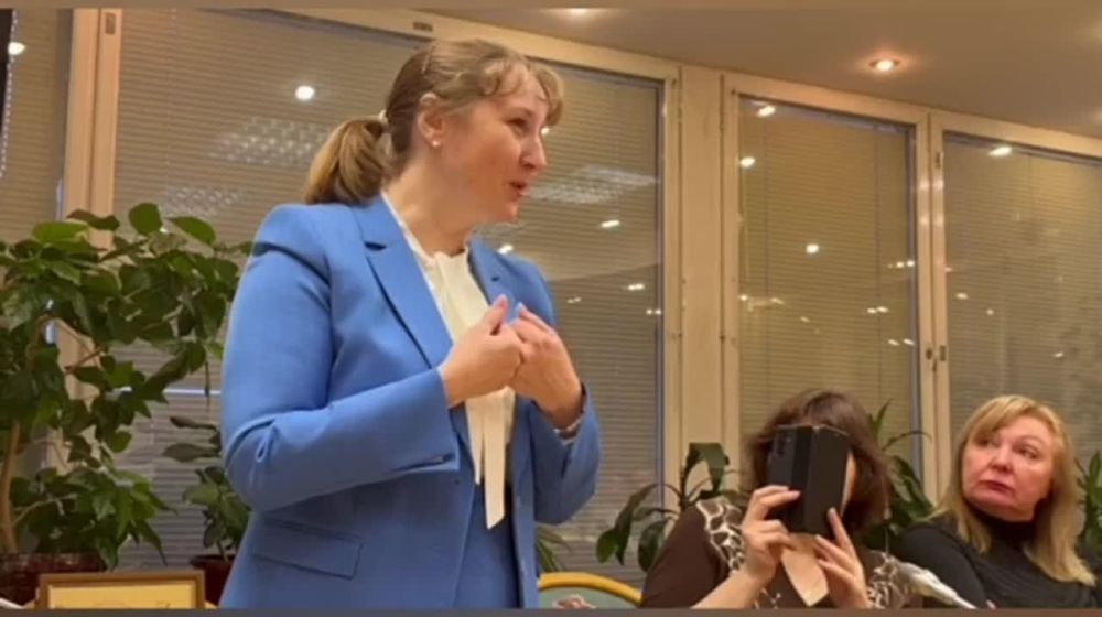 ���� ��������: . � ������ ������ ����������� ����� ��������� ���������� ��������� � �����, �������� �� �����