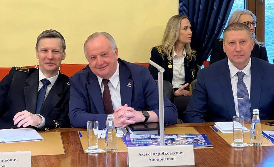 ������ ������ � �������� �������������� ��������� ������� ������ ����