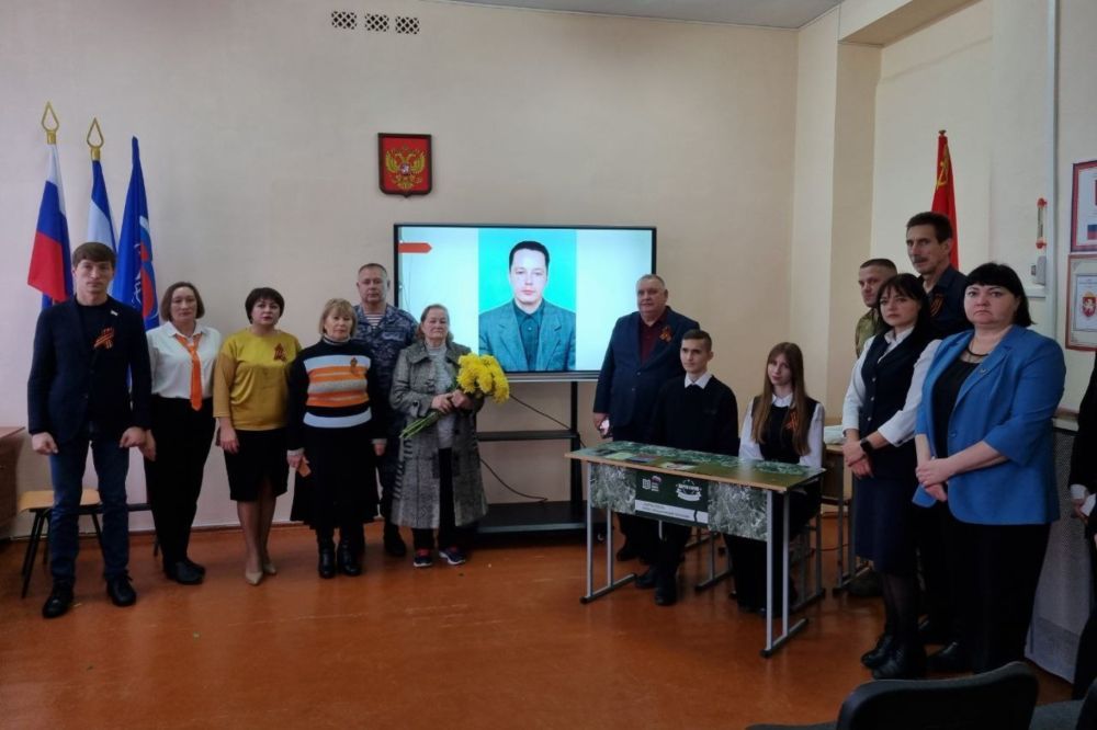 В Заветненской средней школе им. Крымских партизан состоялось торжественное открытие «Парты Героя»