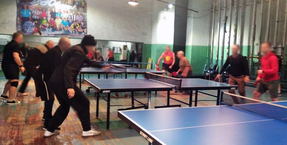 Ко Дню Конституции Российской Федерации молодежь города Красный Лиман приняла участие в открытом турнире по настольному теннису