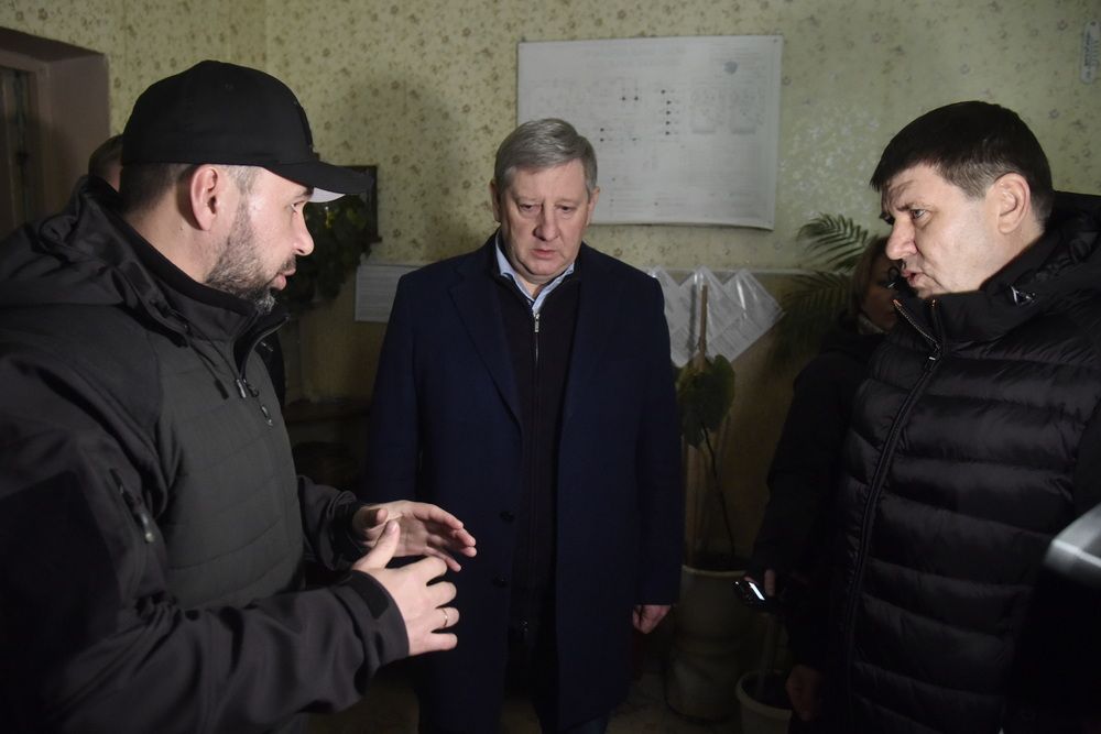 Денис Пушилин обсудил с Андреем Чертковым вопросы восстановления электроснабжения в Республике