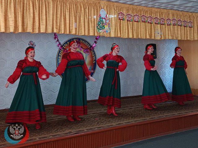 Воспитанники Дворца культуры им. Кирсановой подарили новогодний концерт защитникам Родины