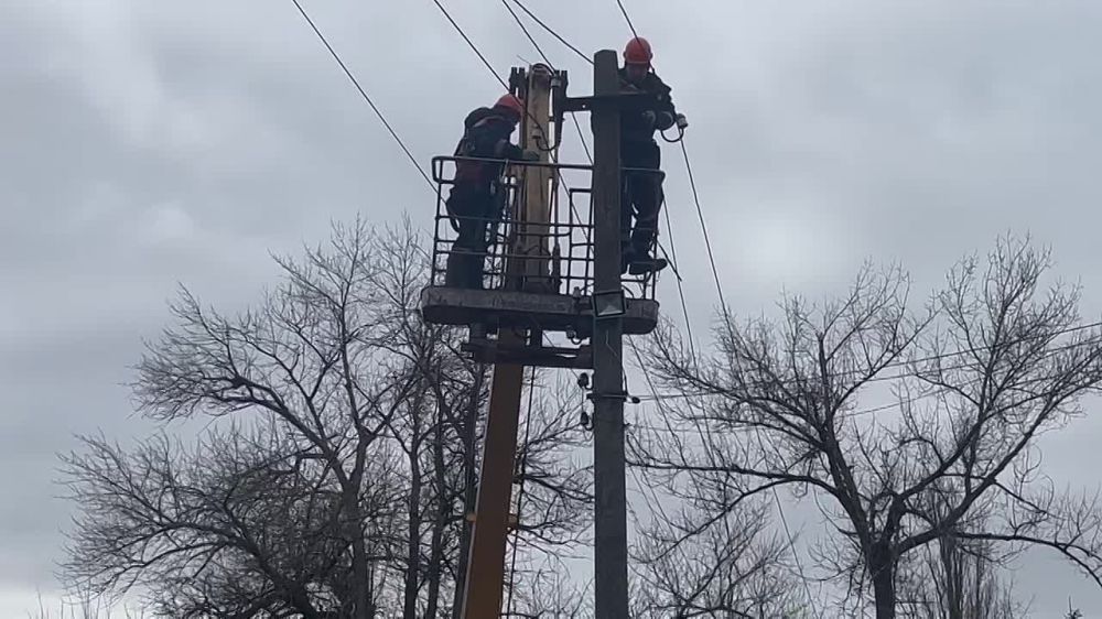 Глава муниципального образования городского округа Снежное Донецкой Народной Республики Сергей Ермаков проверил ход восстановительных работ на пос. Молчалино и пос. Северное