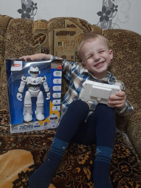 Сергей Ермаков: Принял участие в новогодней акции «Елка желаний» и исполнил желание трехлетнего снежнянца