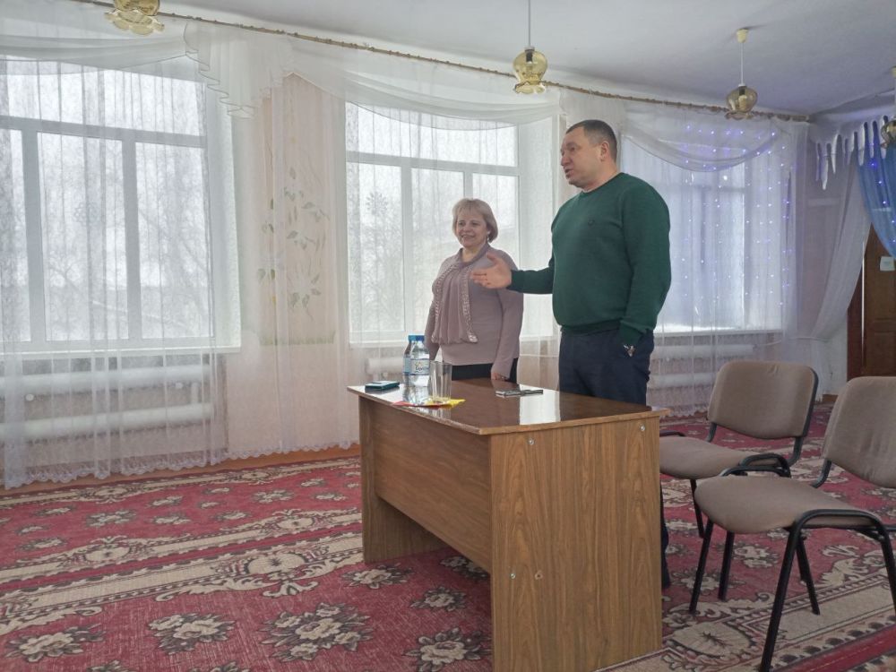 Сергей Ермаков: Провел встречу с трудовым коллективом МБДОУ №1 комбинированного типа «ясли-сад «Щелкунчик», ул. 250 лет Донбасса, 5А