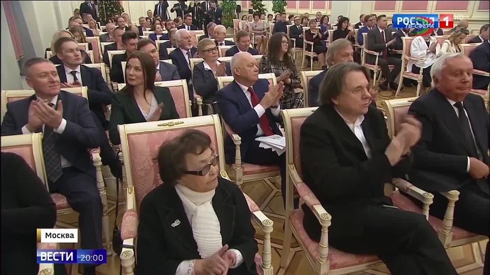 ���� ���������� ������. ����� ������ ��� �����, ��� ��� ����� ������, � 1703 ���� ������� ������ �� ������� ����� � 13-��...