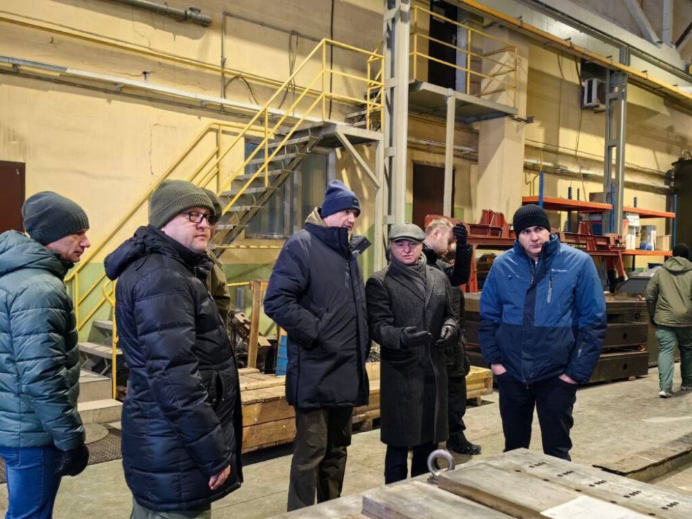 Евгений Солнцев осмотрел производственные участки ряда промышленных предприятий Республики