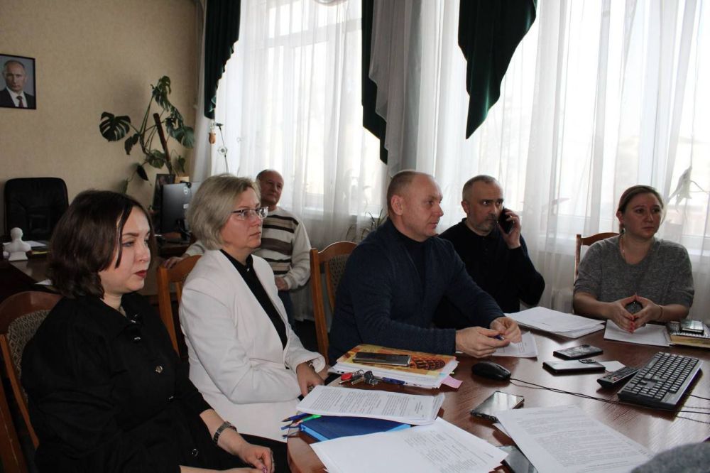 Под председательством Заместителя Председателя Правительства ДНР Владислава Васильева и Первого заместителя Руководителя МИНАГРОПРОМ ДНР Александра Жиренкина прошло рабочее совещание в формате ВКС