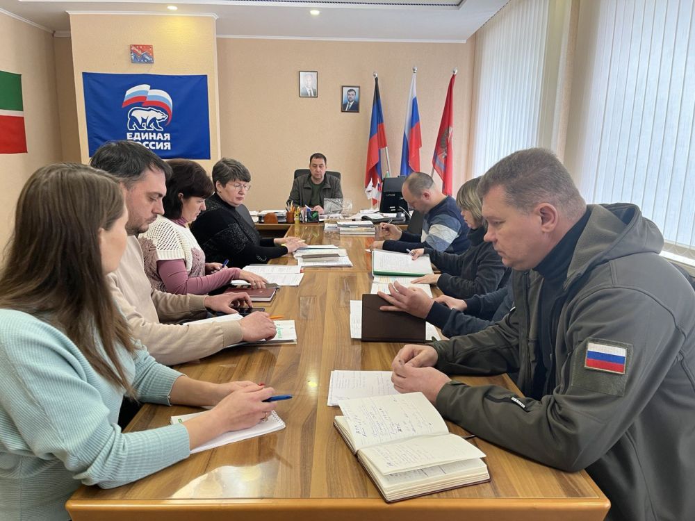 Константин Зинченко: Продолжает свою работу комиссия по выявлению и демонтажу временных объектов, расположенных на территории Волновахи