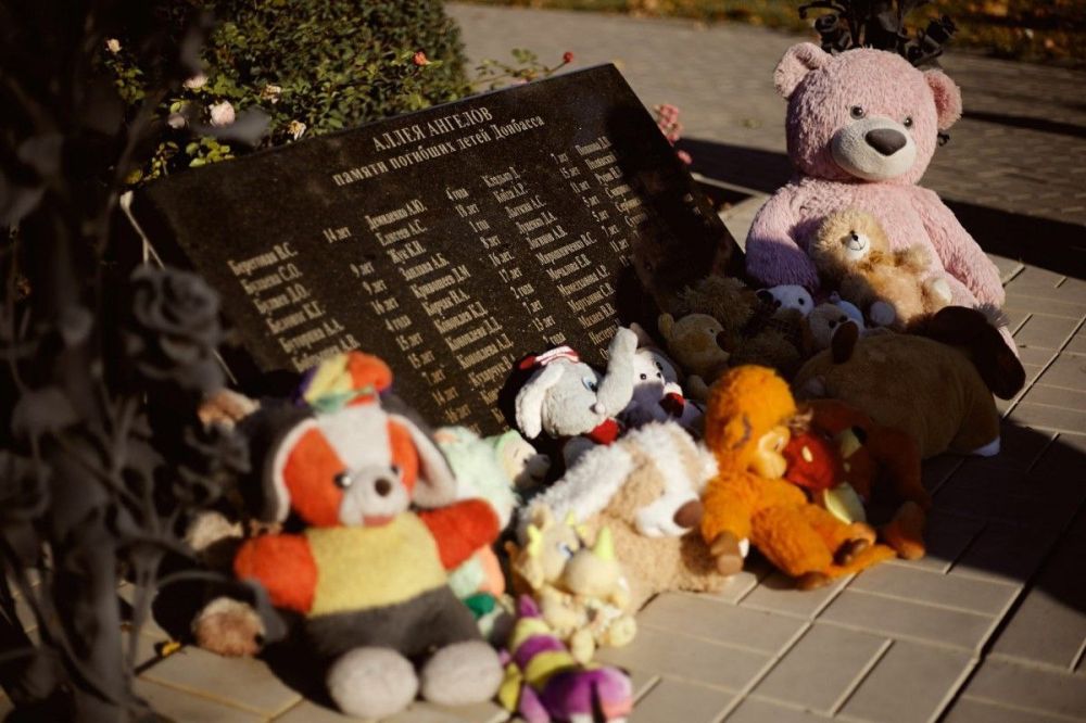 Памятную плиту на донецкой "Аллее ангелов" обновят после окончательной победы