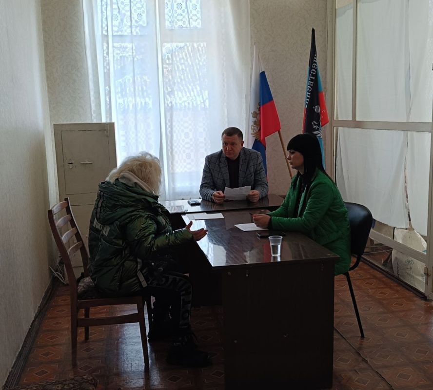 Сергей Ермаков: Во время приема граждан поступило 6 обращений по вопросам: улучшение жилищных условий, водоснабжение, социальное обеспечение, транспортное сообщение и другие