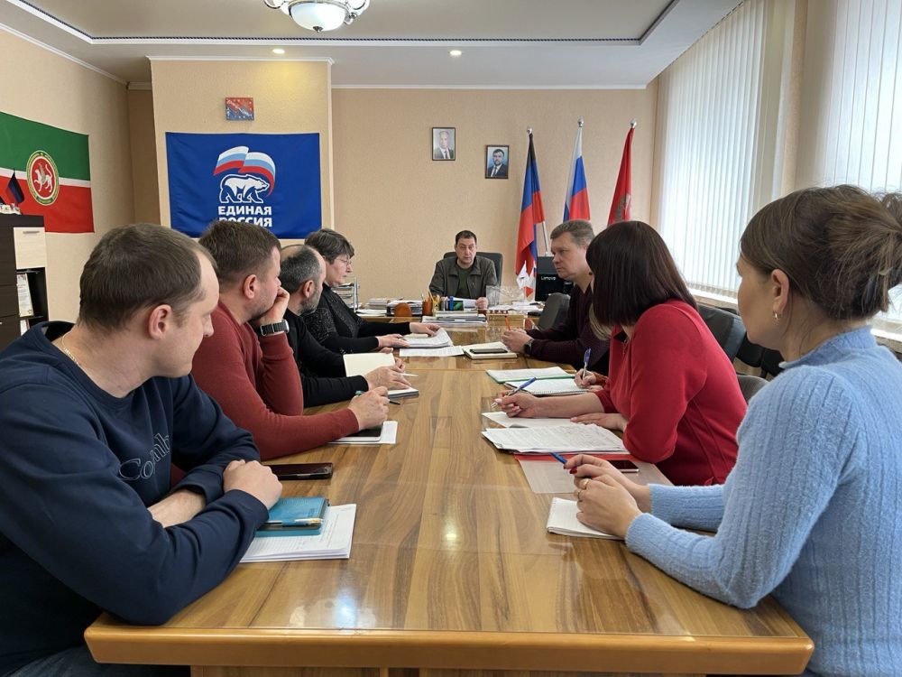 Константин Зинченко: Состоялось очередное заседание комиссии по выявлению и демонтажу временных объектов, расположенных на территории Волновахи