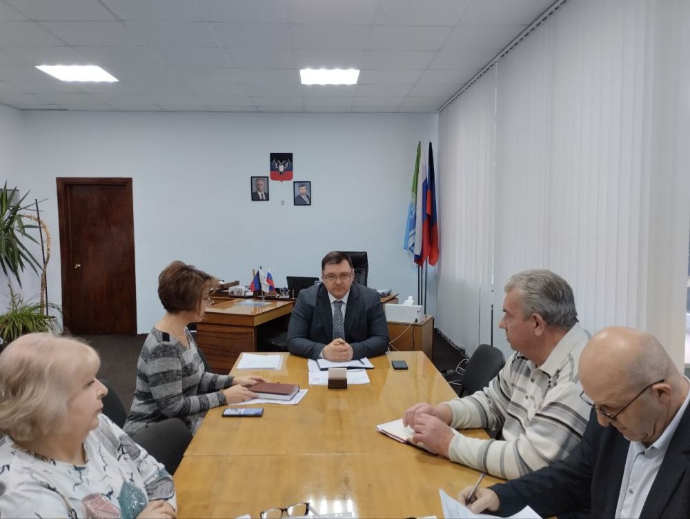 ������� �������: �������, 8 �������, ������ ����������� ��������� �� ������� ��������