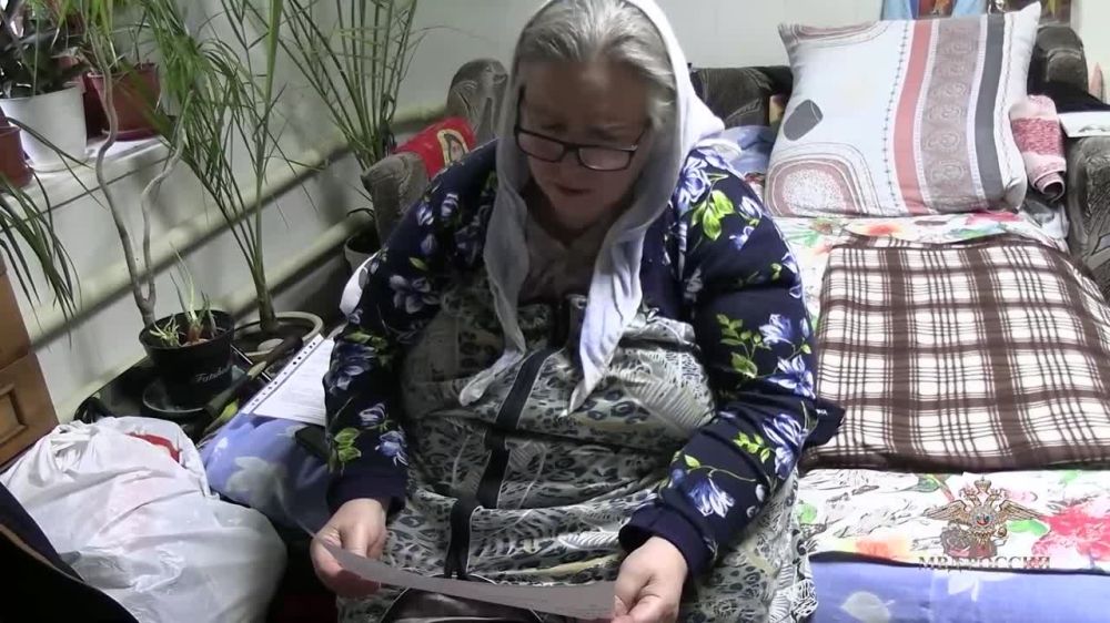 Ирина Волк: Жительница города Артемовска получила паспорт гражданина Российской Федерации