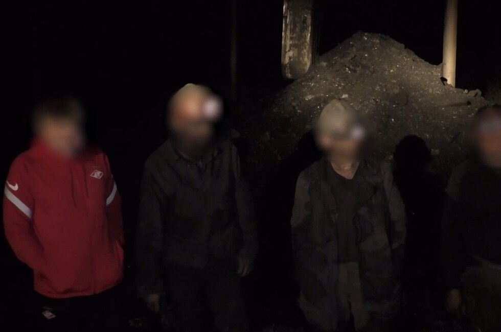 Стражи порядка ДНР пресекли незаконную добычу угля в Шахтерском районе