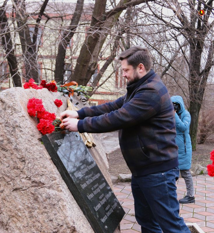 15 ������� � ��������� ����� ������-������������������ ���������� ���������� ������, ����������� 35-� ��������� ������ ��������� ����� �� �����������