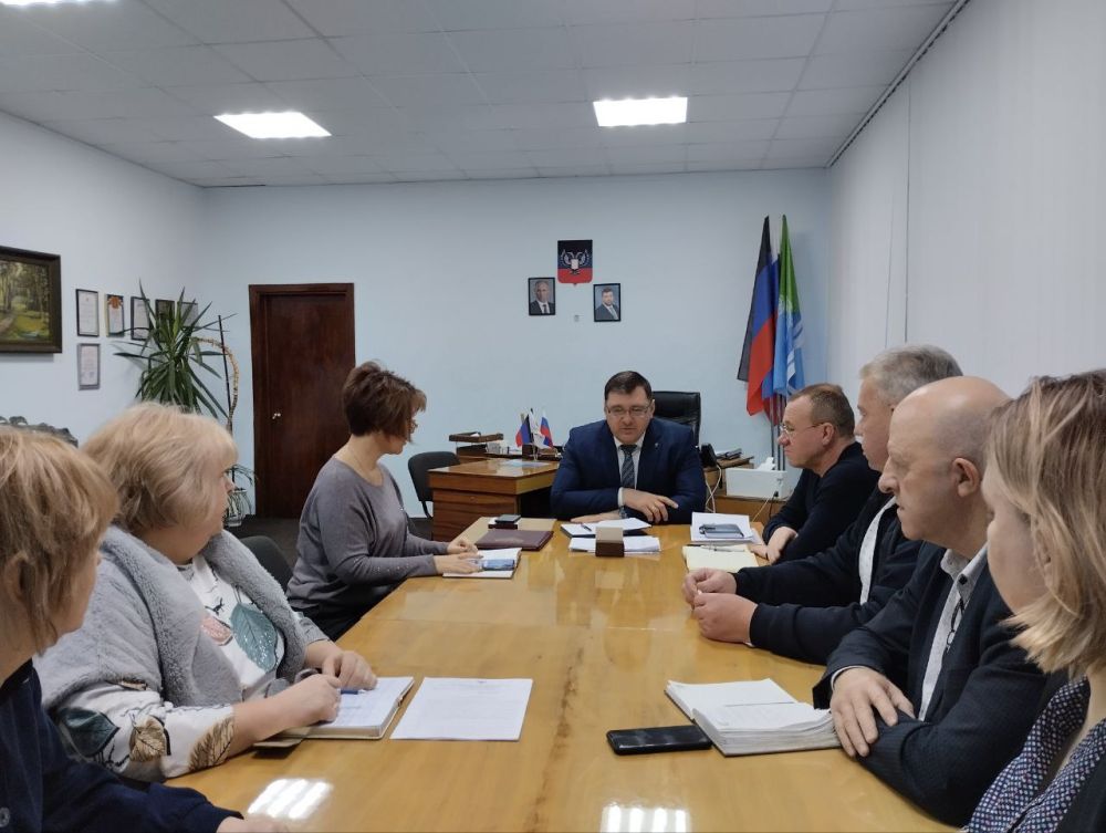 ������� �������: �������, 15 �������, ������ ����������� ��������� �� ������� ��������