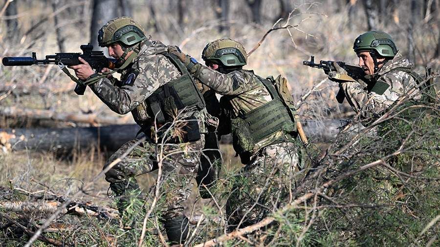 Путин объявил благодарность участвовавшим в боях за Авдеевку войскам