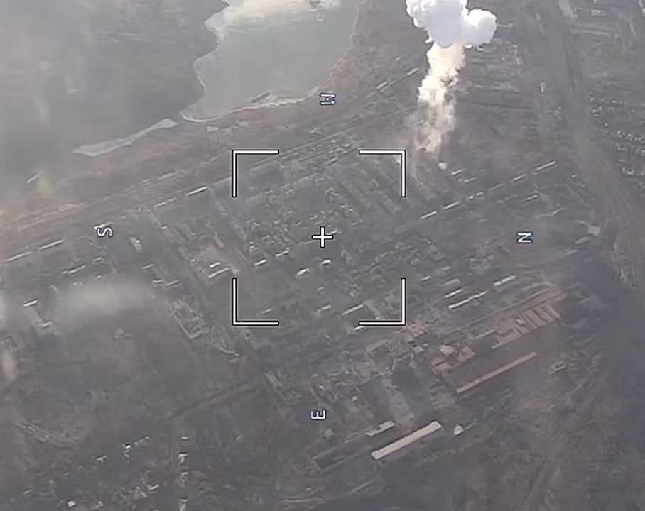 Кадры нанесения авиационного удара ОДАБ-1500 по пункту временной дислокации ВСУ на Соледаро-Бахмутском направлении