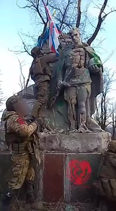 Роман Голованов: Флаг России уже в центре Авдеевки