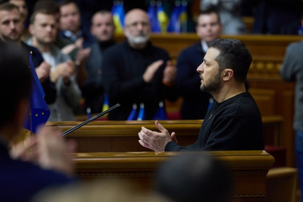 ������� ����� ���������� �����������: ������ ����������*, ������ ��� �����