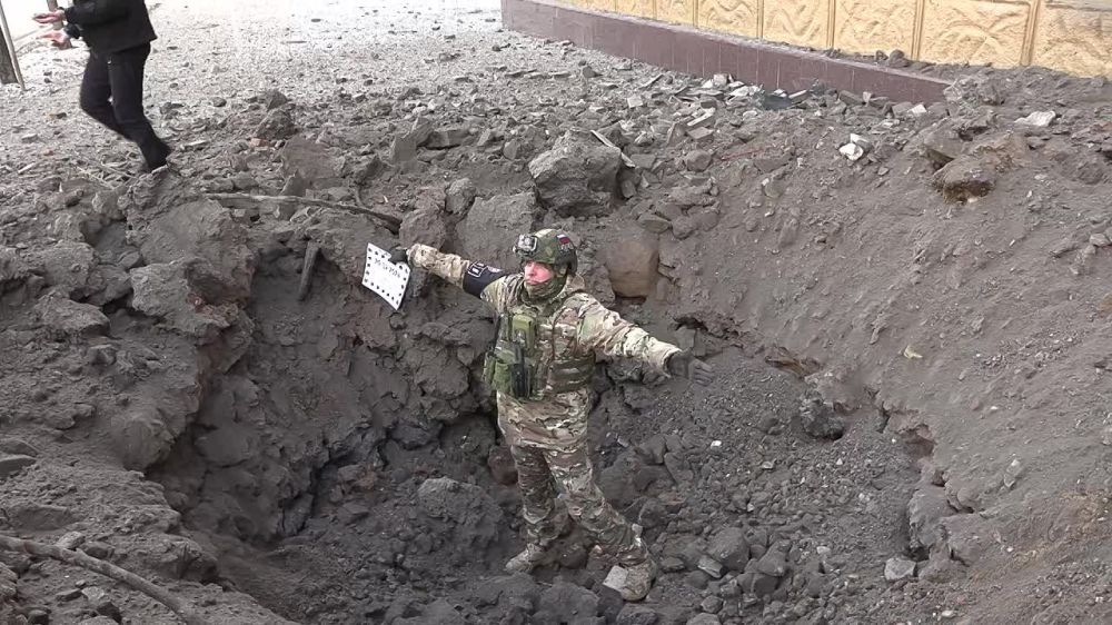 ������ ���������: �����: 2 ������ HIMAR, ������������ ���, ������ � ����� �������, � ��������� ����������, ����� ��� ������� 2 ������ ����� ����� ����������� ��������