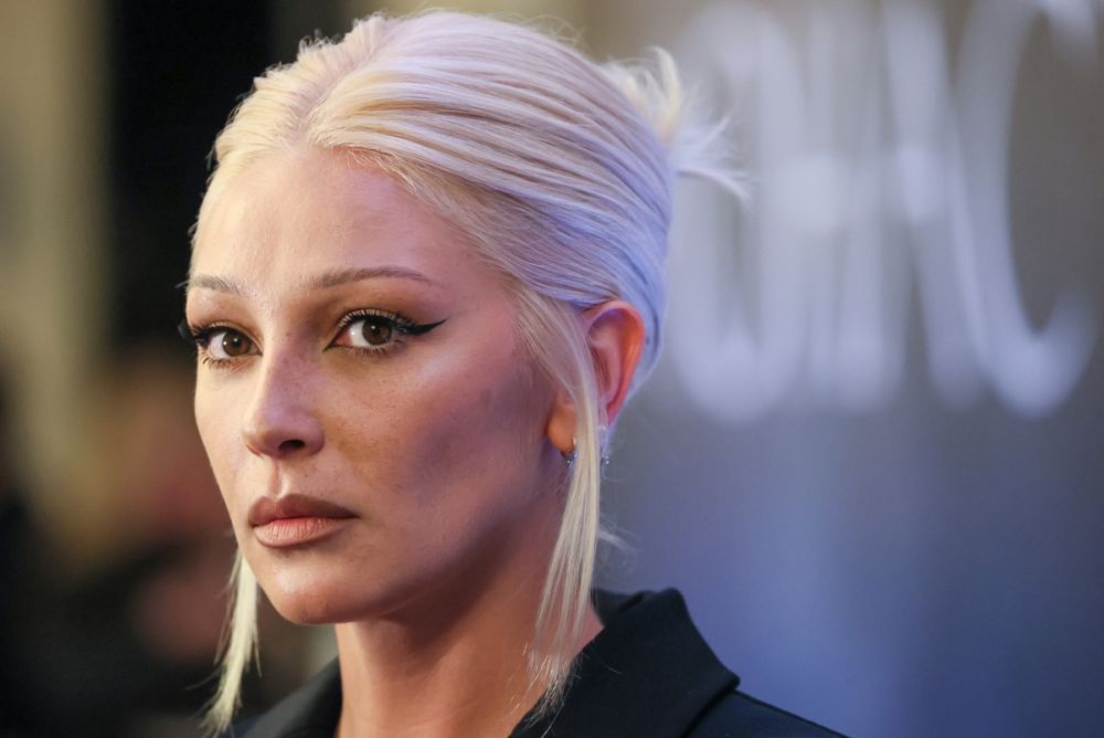 Ивлеева посетит Донецк, чтобы вернуть расположение людей после «голой вечеринки»