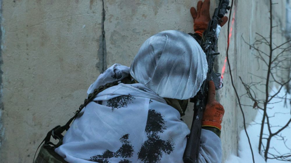 "Кругом дроны, днём в город не выйти": Небратья взялись за возвращение Авдоса. Шансы есть?