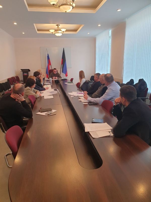 Сам удивлен, какие вопросы решает зампред)