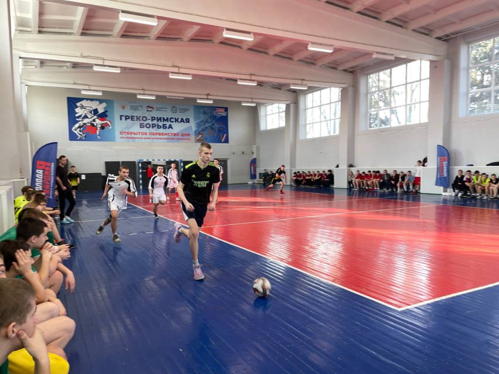 Состоялся первенство по футболу