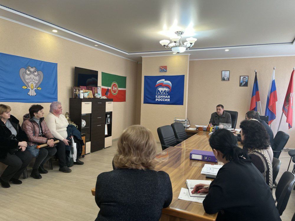 Константин Зинченко: Провел совещание с представителями Министерства здравоохранения ДНР и представителями учреждений здравоохранения Волновахи