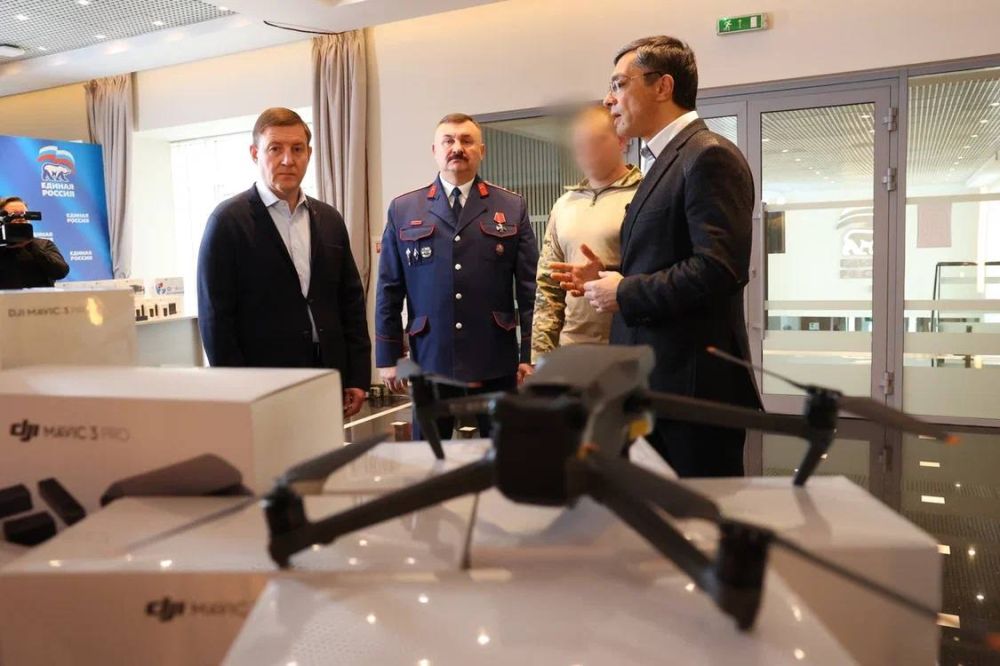 Андрей Турчак: Передали разведывательным подразделениям, работающим на Авдеевском направлении, спецтехнику