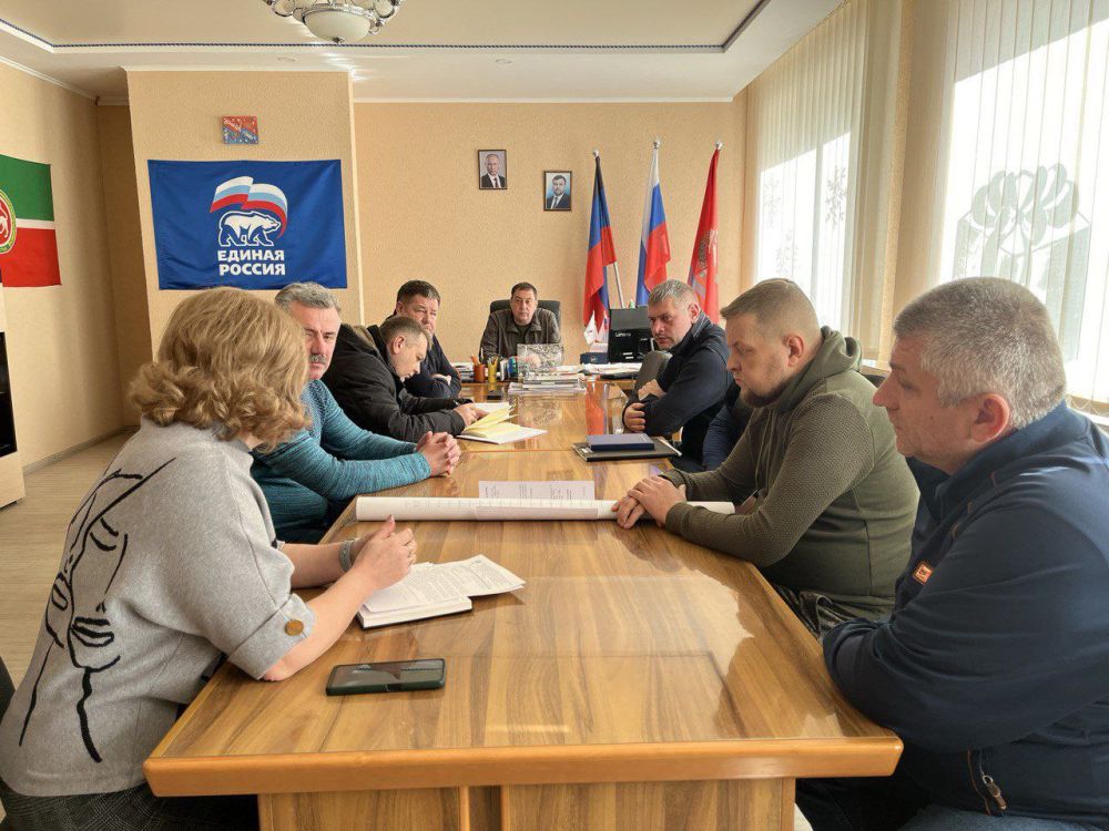 Константин Зинченко: Провел совещание по вопросу пополнения альтернативного источника водоснабжения Волновахского муниципального округа