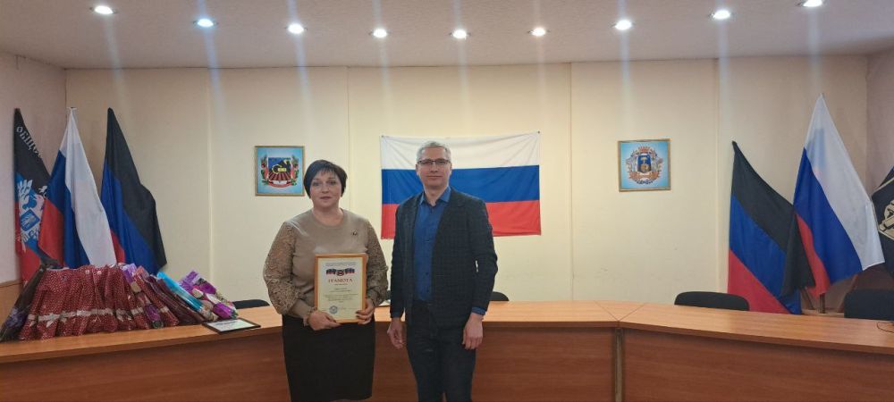 ���� �����������: �������, 6 �����, � ������������� ������ ������� ������ ������������� ��������, ����������� �������������� �������� ���