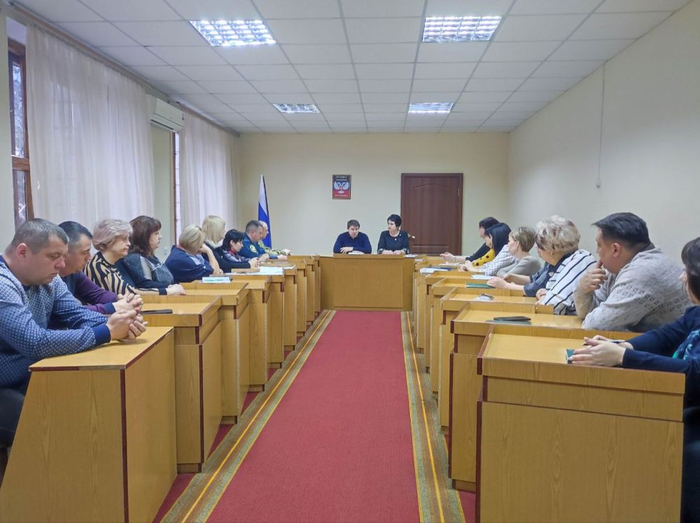 Владислав Ключаров: Сегодня провёл аппаратное совещание в администрации Советского района