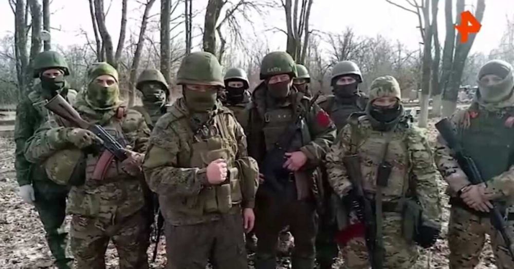 Военные РФ на спецоперации поздравили женщин с 8 марта залпом из РСЗО